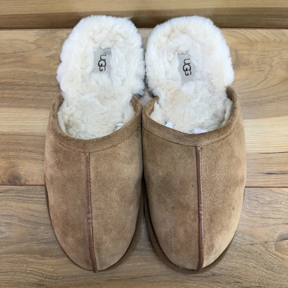 UGG Scuff Slipper Mens 10 Chestnut Suede Shearling Fur Lined Cozy
